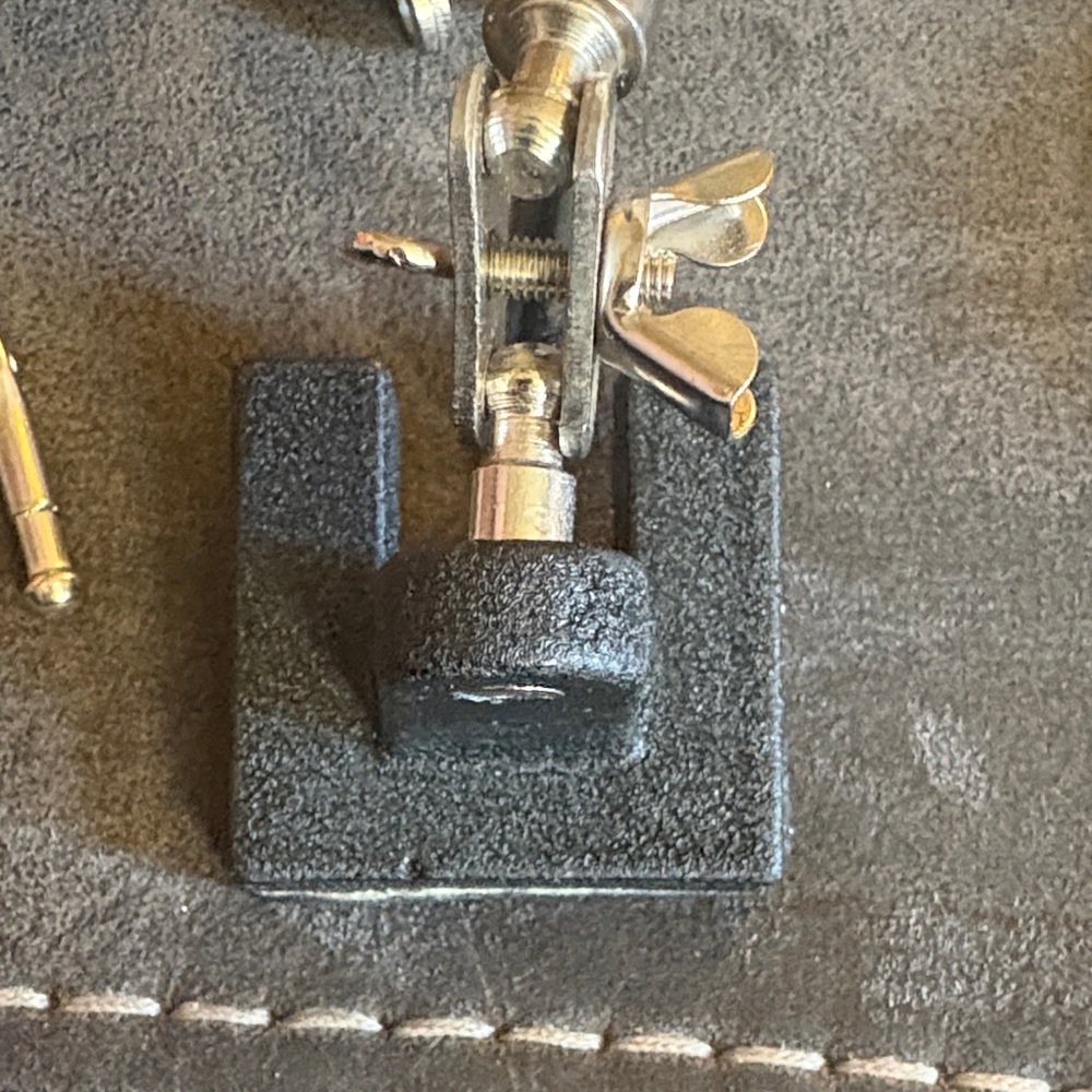 🔥5 FOR $25🔥 AORAEM Helping Hands Magnifier with Dual Adjustable Alligator Clips - Picture 9 of 13